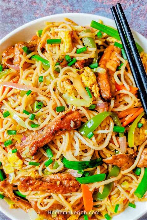 How To Make Chicken Hakka Noodles Restaurant Style Perfectly At Home