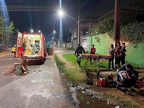 Ciclista idosa fica gravemente ferida após ser atropelada por motoboy