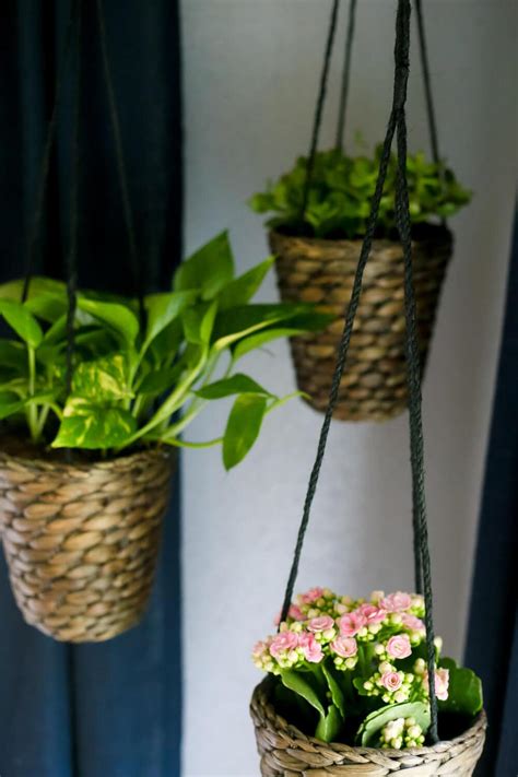 DIY Indoor Hanging Planters // Love & Renovations