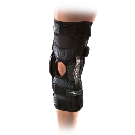 Donjoy Playmaker Ii Fourcepoint Acl Knee Brace Canada Clinic Supply Inc