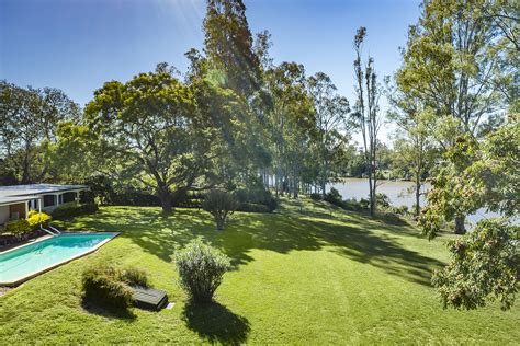 Fig Tree Pocket A Sleepy High End Enclave In Brisbane Mansion Global