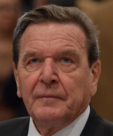 Gerhard Schröder Das Vermögen und Ruhegehalt des Altkanzlers 2025