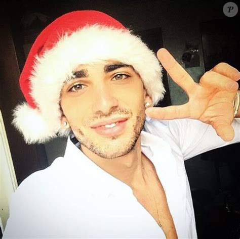 Photo Anthony Alcaraz candidat des Anges 9 en père Noël sexy