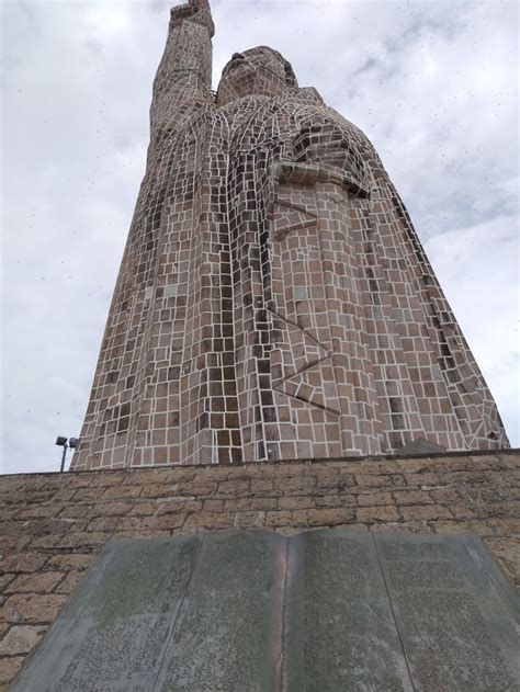 Monumento A Morelos En La Isla De Janitzio Janitzio Monumento Islas