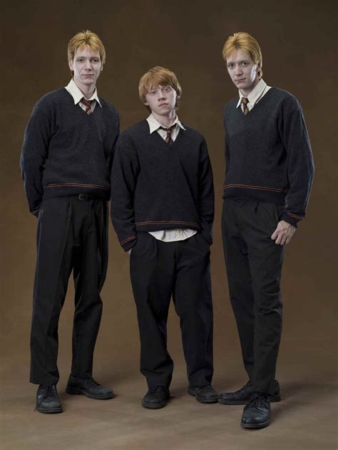 Fred Ron And George Fred And George Weasley Photo 1952888 Fanpop