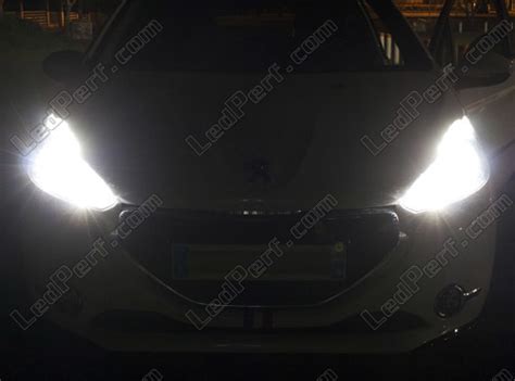 Pack De L Mparas De Luces Faros Xen N Efecto Para Peugeot