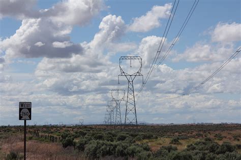 Overhead Power Lines Washington State [5184 X 3456] [oc] Infrastructureporn