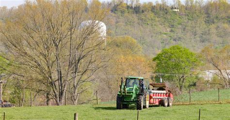 Conservation on the Farm - Kentucky Farm Bureau