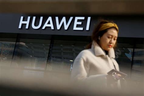 U S Charges Chinas Huawei For Sanctions Violations Technology Theft