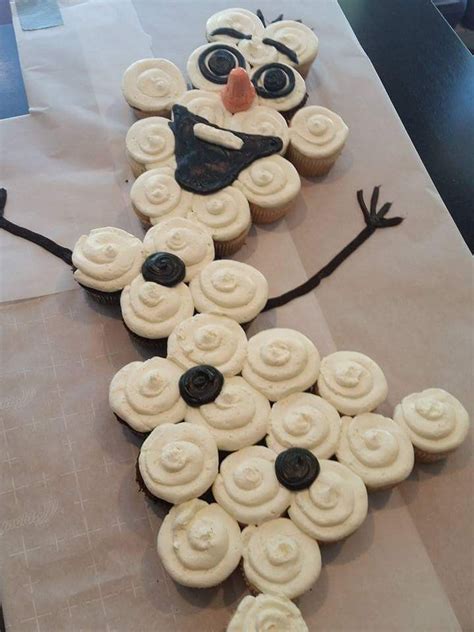 Frozen Olaf Cupcake Cake