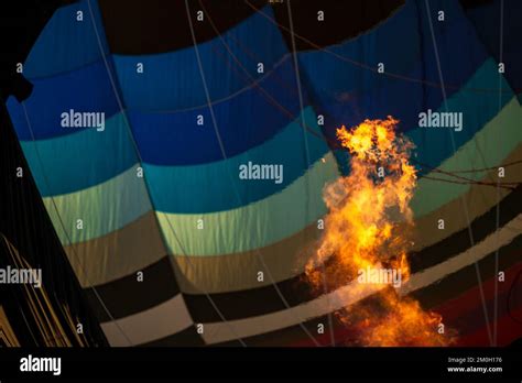 Hot Air Balloon Ride Over Thermal California Stock Photo Alamy