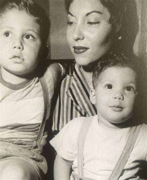 Clarice Lispector Teve Filhos - clarice com os filhos | Clarice lispector, Clarisse lispector ...
