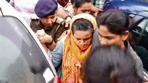 Fresh Breakthrough For Pune Police After Ias Officer Mothers Manorama Khedkar Waved Gun At