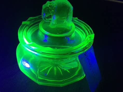 Vintage Vaseline Uranium Glass Green Depression Elephant Dress Jar Mr Collection Antique