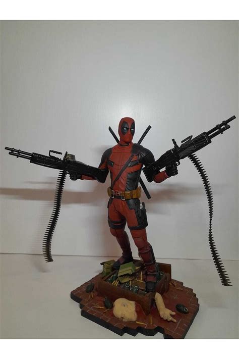 Ayyıldız Luxury Marvel Comics Deadpool Figü Character Figurer Marvel