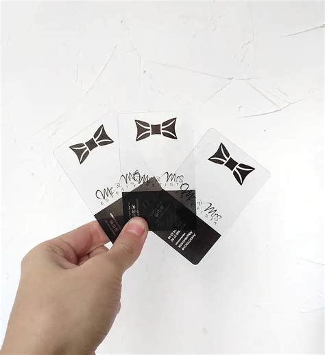 20 Creative Plastic Business Cards You Can Buy - Onedesblog