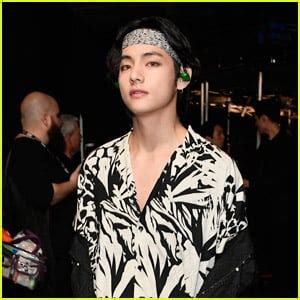 V Of Bts Debuts Buzzcut Ahead Of Military Enlistment See His Hair