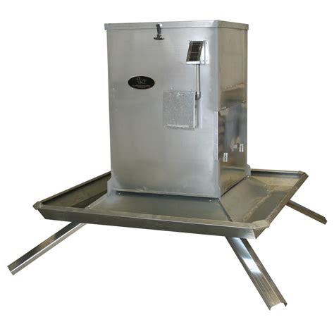 Timed Trough Protein Feeder 800 LB Capacity – Lamco Feeders