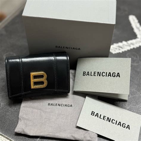 9成新 Balenciaga 巴黎世家 三折短夾｜popchill 拍拍圈