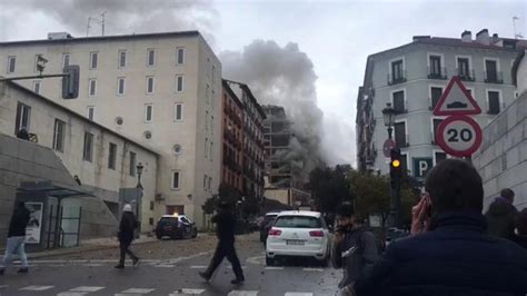 Vídeo Vídeo De La Fuerte Explosión Que Derrumba Parte De Un Edificio En El Centro De Madrid