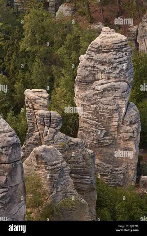 Majestic Rocky Hi Res Stock Photography And Images Alamy