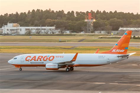 チェジュ航空 Boeing 737 800 Hl8295 成田国際空港 航空フォト By Y Kenzoさん 撮影2022年10月29日