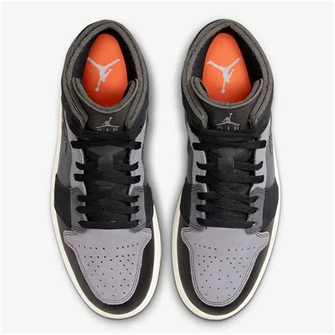 Air Jordan Mid Se Craft Inside Out Black Droper