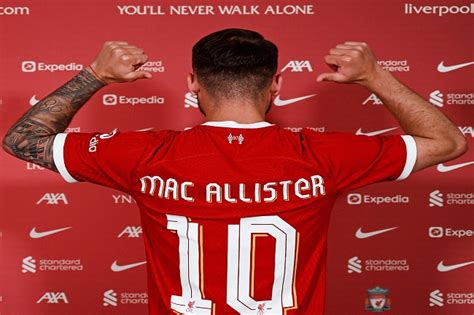 Alexis Mac Allister Berseragam Liverpool Dapat Kostum Nomor 10 Olahraga