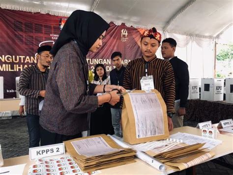 Menuju Pemilu 2024 KPU Magetan Lakukan Simulasi Coblosan BeritaTrends