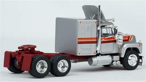 Brekina Mack Rs L Truck Tractor Silver Stripes Ho Scale