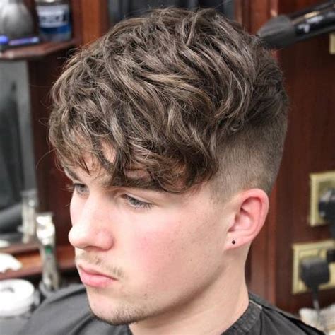 45 Best Curly Hairstyles And Haircuts For Men 2018