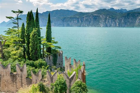 lakes  italy  heart italy