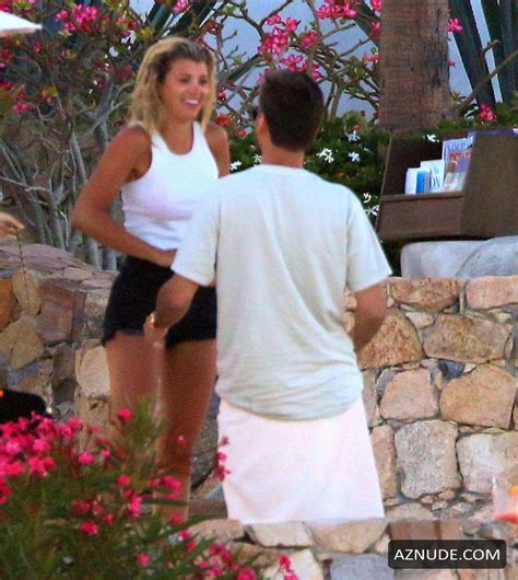 Sofia Richie Sexy In A Tiny Pink Bikini During Her Mexico Getaway With Beau Scott Disick 19 04