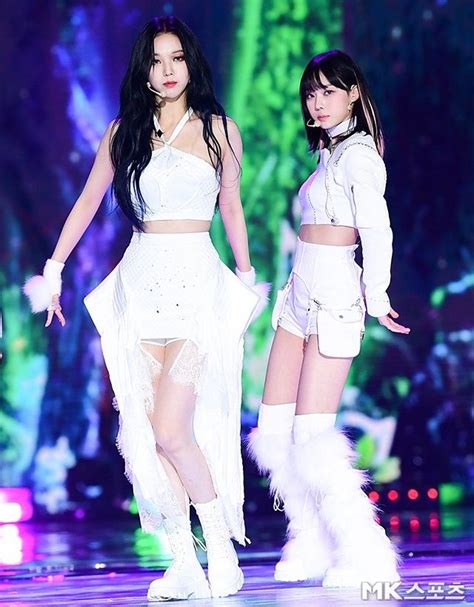 Aespa Karina At 2021 Sbs Gayo Daejeon Stage Outfits Kpop Outfits Outfits Korean