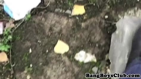 Euro Amateur Giving Blowjob Before Facial