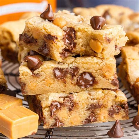 Salted Caramel Chocolate Chip Cookie Bars The Country Cook