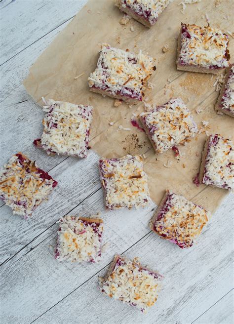 Well Nourished ⎮ Healthy Raspberry and Coconut Slice