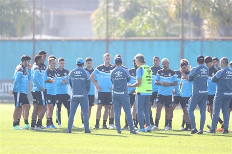 Renato Portaluppi Comanda Treinamento Din Mico No Ct Luiz Carvalho