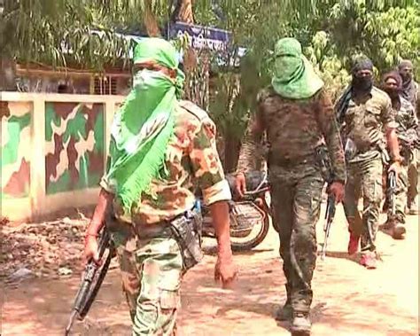 Maharashtra 2 Police Personnel Killed In An Encounter With Naxalites In Gadchiroli महाराष्ट्रः