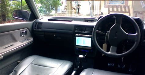 Mazda 323 Xgs 15 Hb 1987 Foto Interior Mazda 323 Xgs 15 Hb Tahun 1987