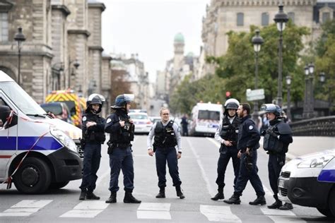 Quatre morts dans une attaque à la préfecture de police de Paris ce