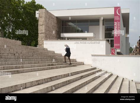 Ara Pacis Museum Work By Richard Meier Museum Complex Inaugurated In