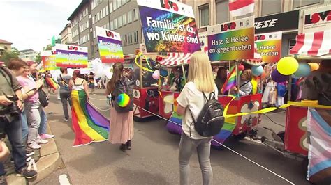 Tausende Feiern Beim Csd In Stuttgart Swr Aktuell