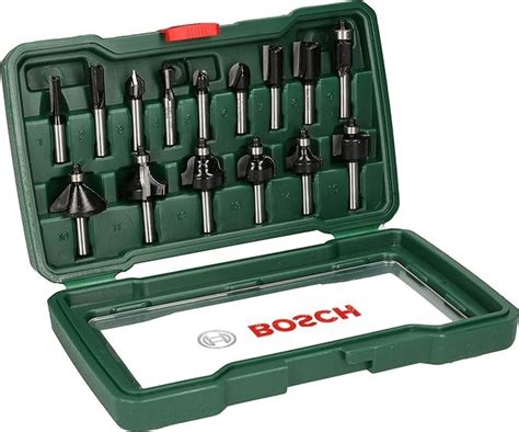 Bosch Set Da 15 Pezzi Di Frese In Metallo Duro Per Legno 45 X 40 X 25