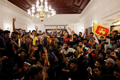 Protesters Storm Sri Lankan Prime Ministers Office As President Flees