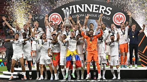 Eintracht Frankfurt Gewinnt Europa League Im Elfmeterschie En Gegen