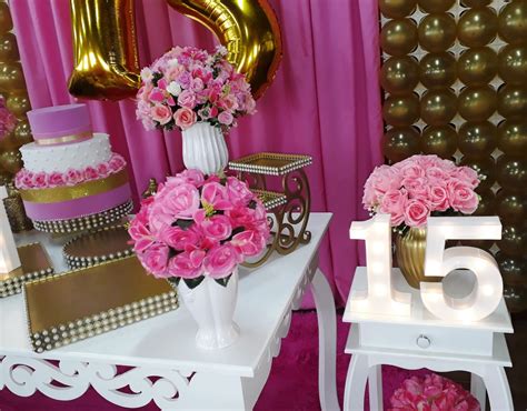 Mamãe Fazendo a Festa em Casa Decoração 15 anos Rosa e Dourado