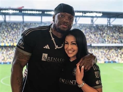Derrick Henry & His Baby Mama Adrianna Rivas: Getting Married?