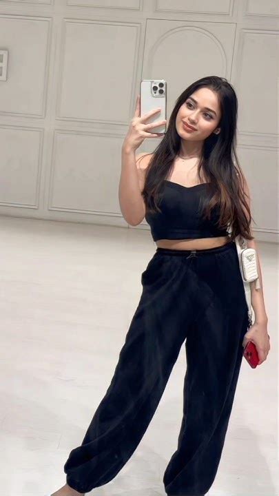 Jannat Zubair💕riva Arora 💕anushka Sen💕lat Lag Gayi Song💕whatsapp Stutas