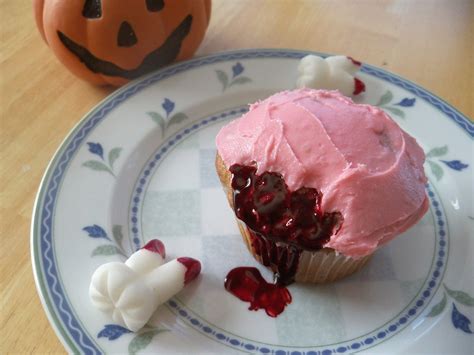 Toxic Bite Cupcakes Deliciously Gross The Home Guru